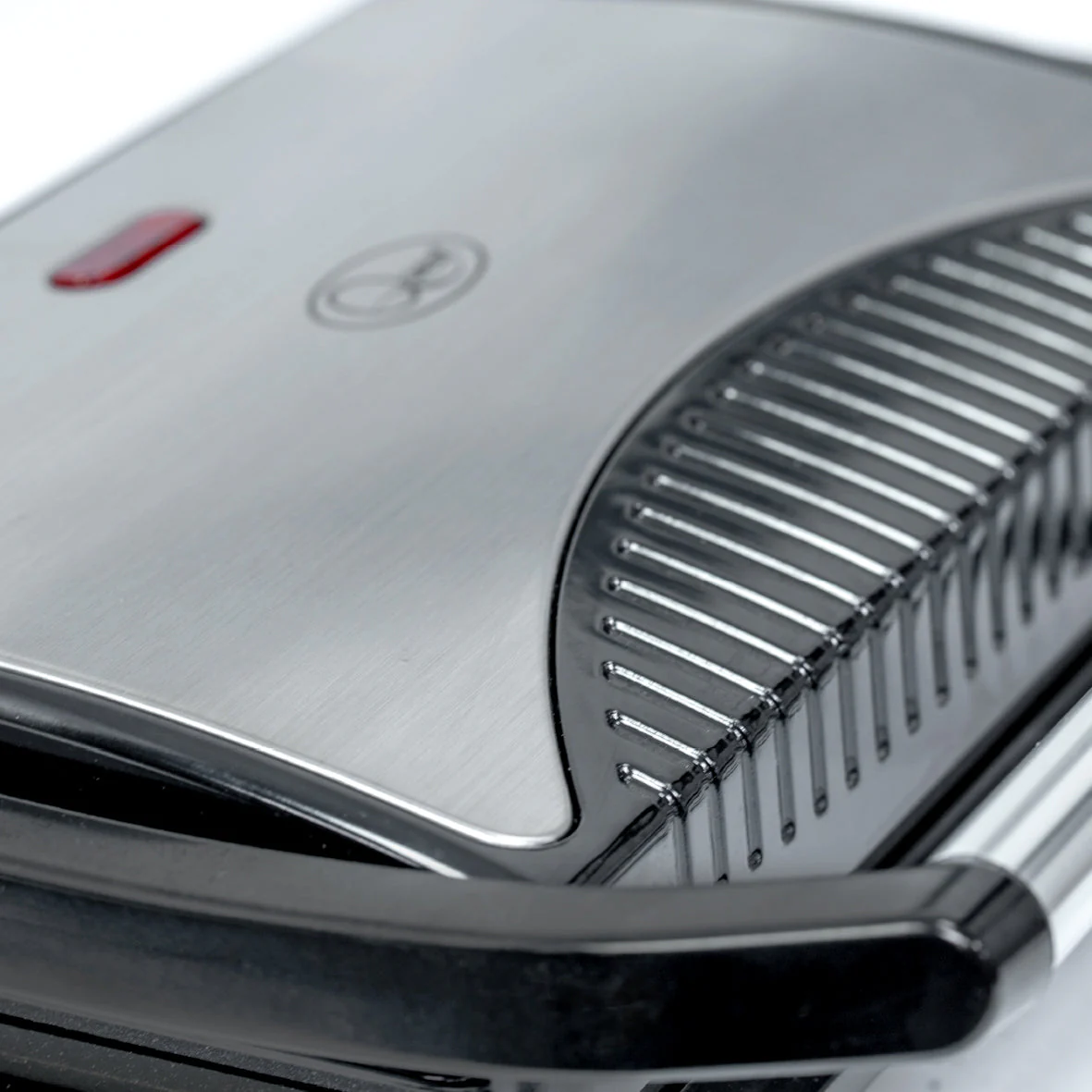 Compact Panini Press & Grill - Image 8